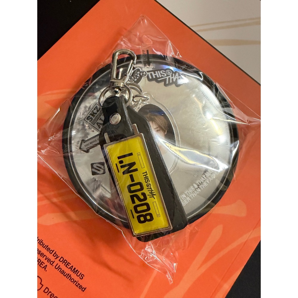 STRAY KIDS I.N. This & That Truck Version Mirror & Keychain Set